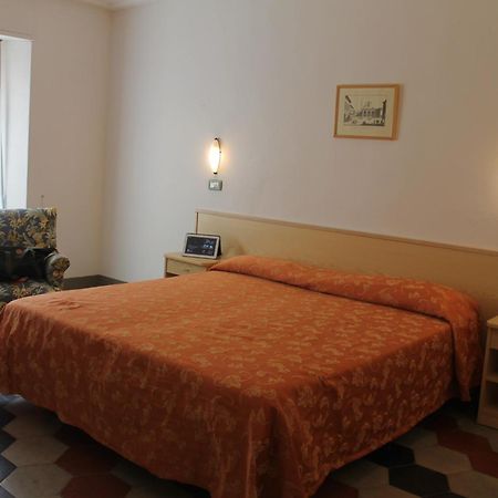 Hotel Croce Di Savoia Vallombrosa Room photo