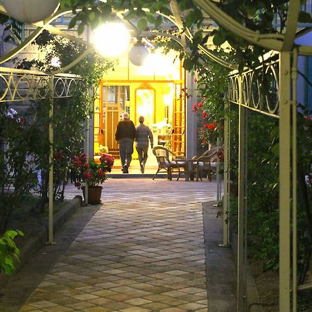 Hotel Croce Di Savoia Vallombrosa Exterior photo