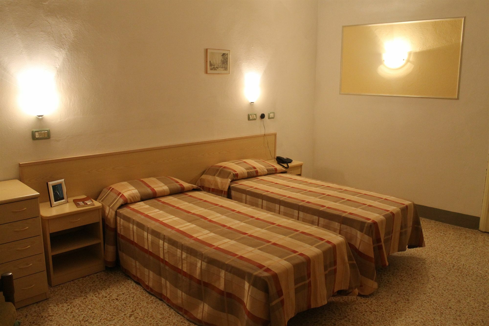 Hotel Croce Di Savoia Vallombrosa Exterior photo