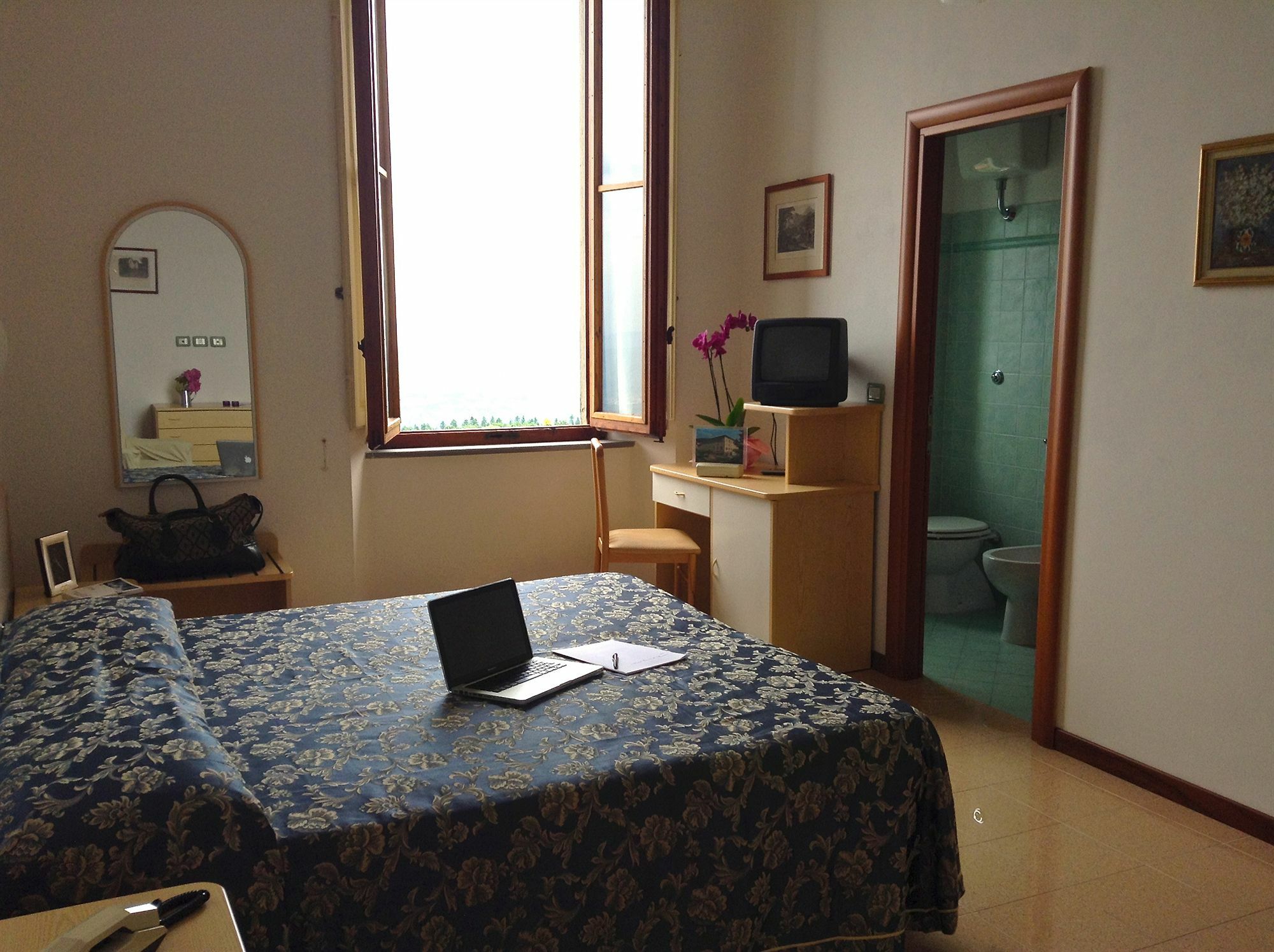 Hotel Croce Di Savoia Vallombrosa Exterior photo