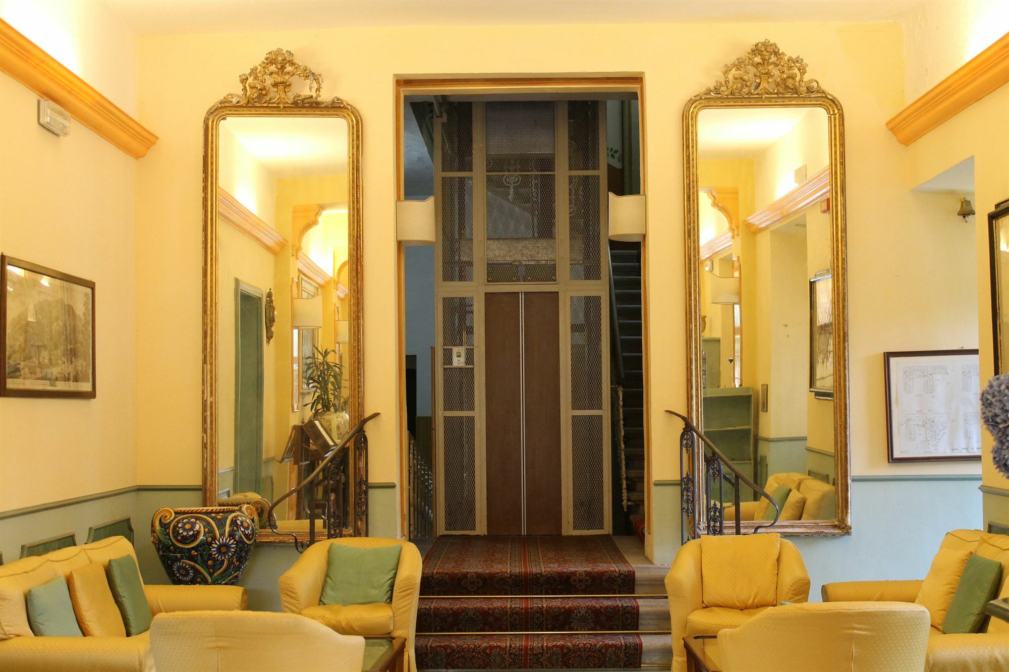 Hotel Croce Di Savoia Vallombrosa Exterior photo